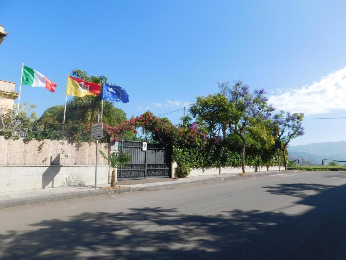Villa Delle Vacanze 퓨메프레도 디 시실리아 외부 사진