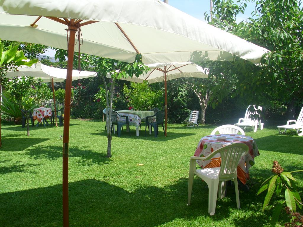 Villa Delle Vacanze 퓨메프레도 디 시실리아 외부 사진