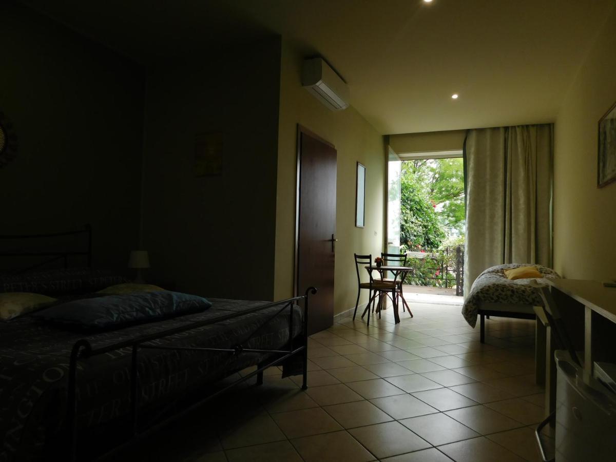 Villa Delle Vacanze 퓨메프레도 디 시실리아 외부 사진